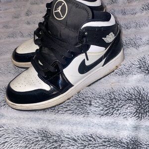 Jordan Kids Shoes Black and White